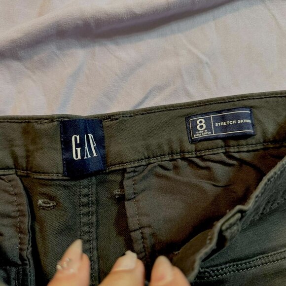 3 PAIRS Gap Skinny Stretch Cropped Khaki Pants - SIZE 8 (1 grey and 2 black) - Picture 4 of 12